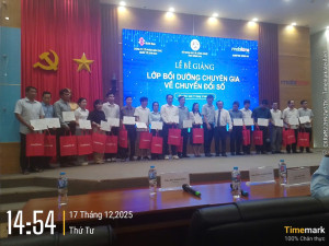 Sở Khoa học và Công nghệ tỉnh Đồng Nai Trao chứng nhận hoàn thành bồi dưỡng chuyên gia về chuyển đổi số
